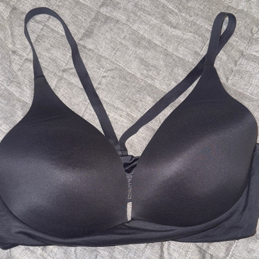 Victoria's Secret Lightly Lined Plunge Bra